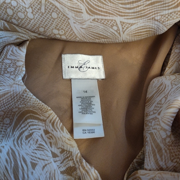 Beige Floral Short Sleeve Dress - Picture 3 of 4